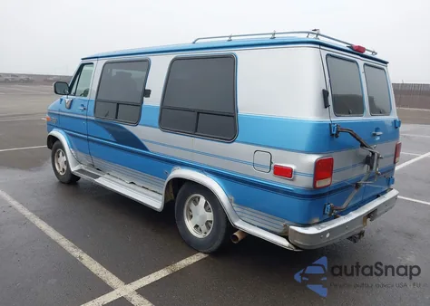 1995 Chevrolet G20 from USA, damaged, VIN 1GBEG25K9SF157117